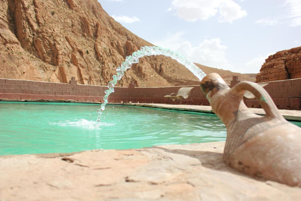 Kasbah Lucas Vandrarhem Akhendachou n'Ait Ouffi Exteriör bild